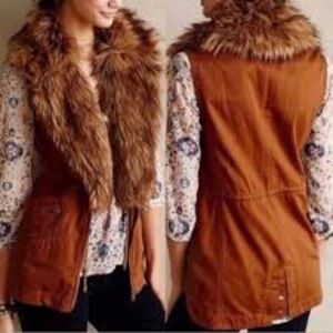 Anthropologie Hei Hei Vest with Detachable Faux Fur Collar